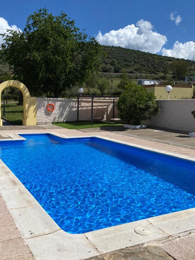 Casa Rural Montes De Trigo Jerez De Los Caballeros Dış mekan fotoğraf